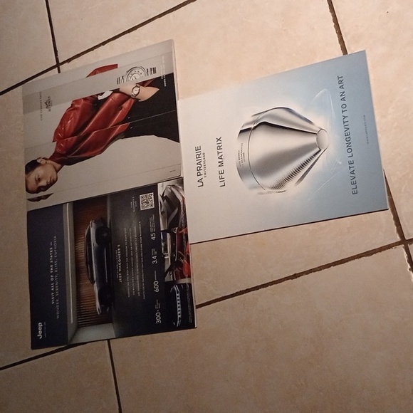 3 Magazines - Picture 3 of 4